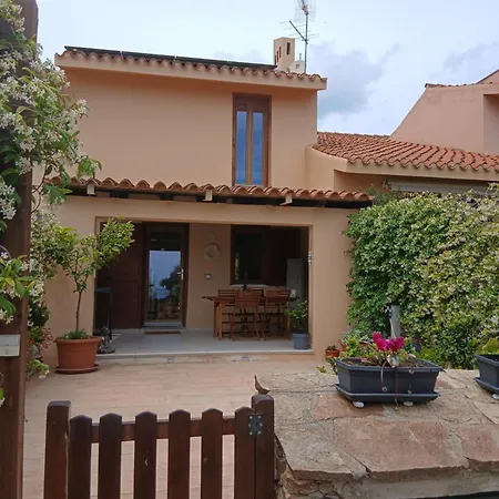 Ottiolu House 50m From