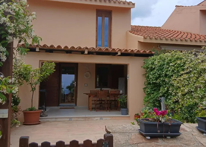 Ottiolu House 50m From